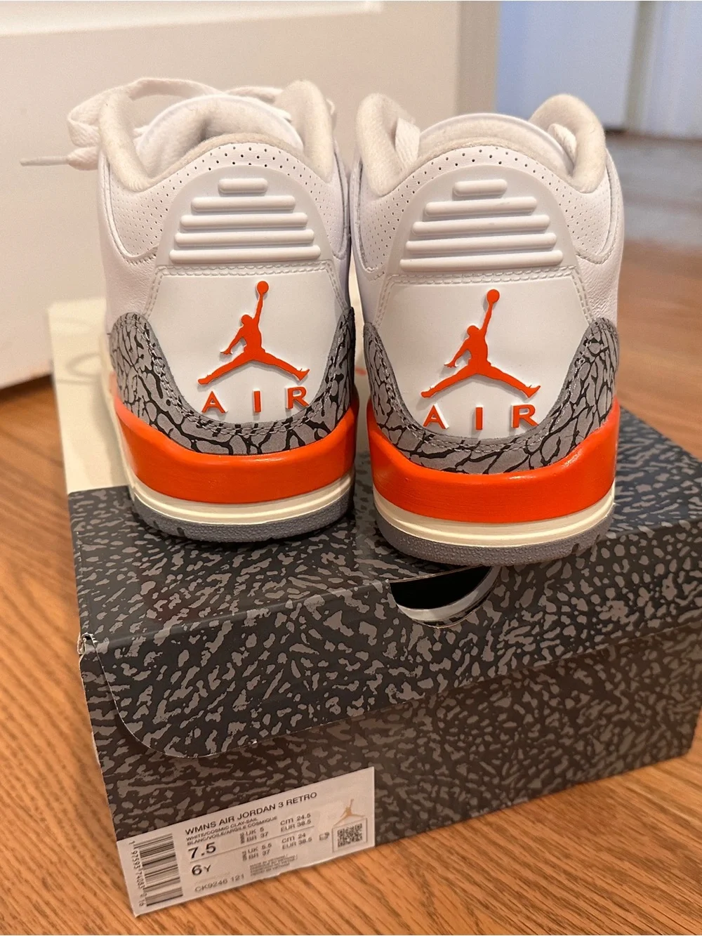 Women’s Jordan Air Jordan 3 Retro Georgia Peach
